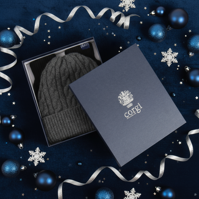 Men's Cashmere Beanie Glove Gift Set in Black