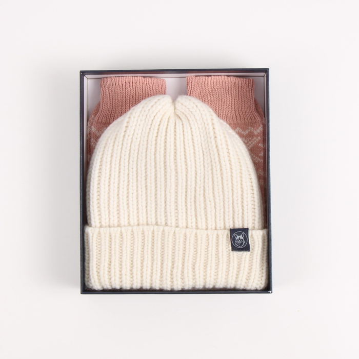 Women's Pink Fair Isle Gift Set