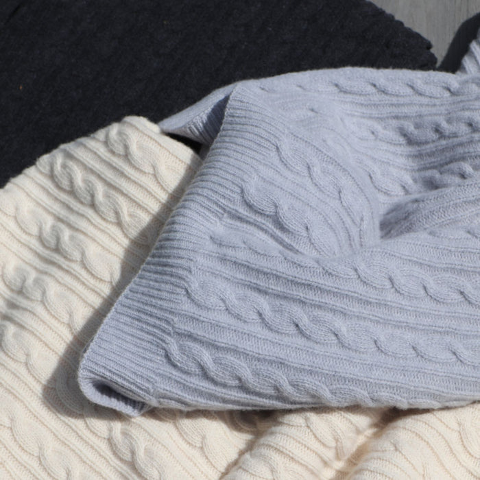 Cable Blanket - Corgi Socks