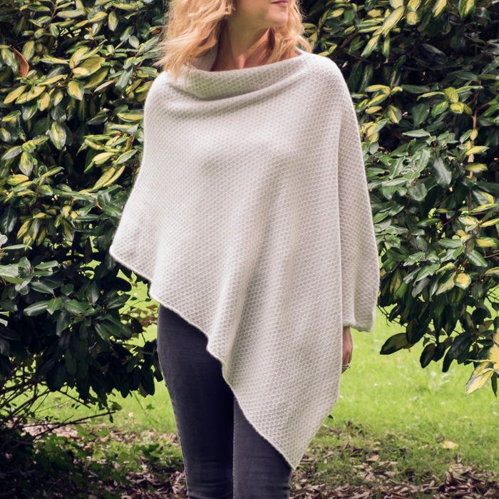 Women's Textured Cashmere Poncho