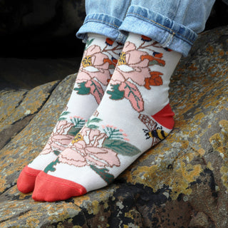 Women's Blooms & Bees Cotton Socks - Corgi Socks