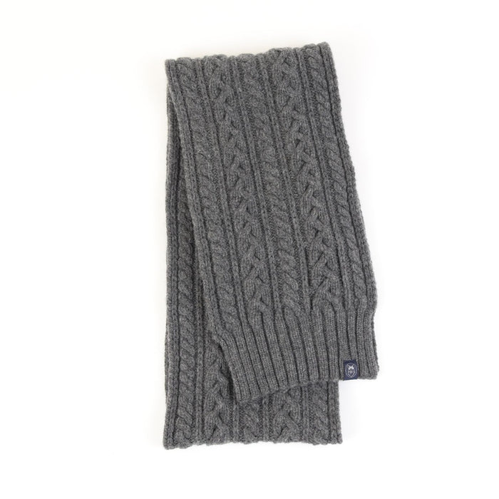 Cable knit scarf in grey