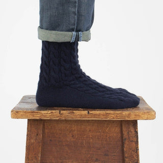 Men's Luxury Hand Knitted Prince of Wales Cable Pure Cashmere Socks